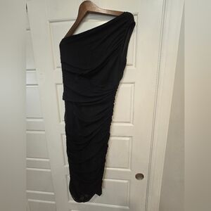 Elegant Black One-Shoulder Dress